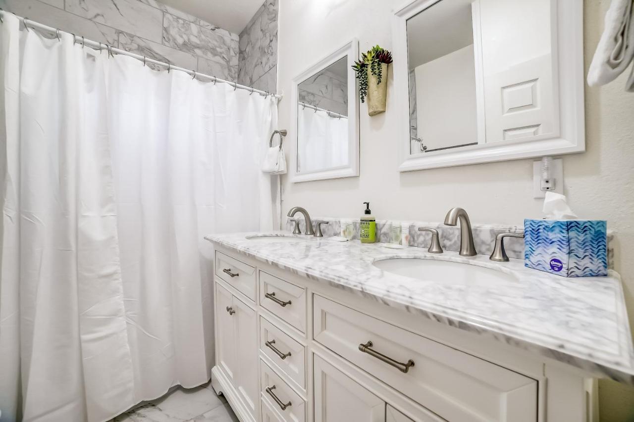 Midtown Modern Farmhouse ซานอันโตนิโอ ภายนอก รูปภาพ