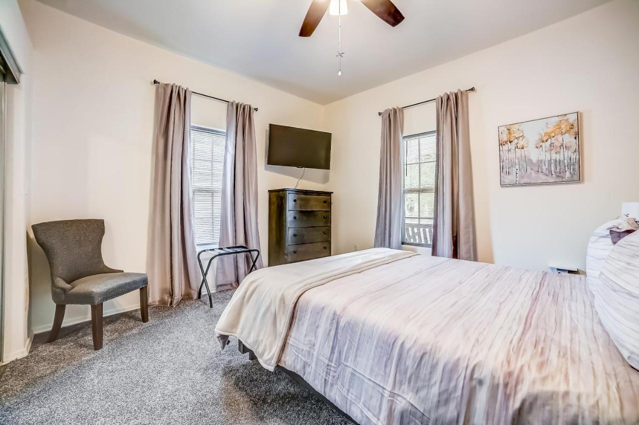 Midtown Modern Farmhouse ซานอันโตนิโอ ภายนอก รูปภาพ